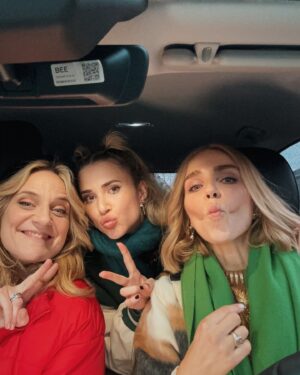 Lize Feryn Instagram - De leukste setmomentjes van Single Bells! 🎄♥️