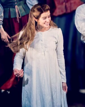 Lucie Jones Instagram - Elle Woods… is that you? Not the HAIR FLICK! @lesmizofficial 
📸 @theatrepicsbylauren