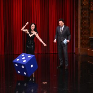 Lucy Liu Instagram - Always fun catching up with pal @jimmyfallon @fallontonight SO MANY LAUGHS 

@neonrated #presence
 
📸: @toddowyoung 
 Todd Owyoung/NBC