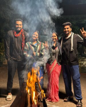 Maahi Gouthami Instagram - Bhogi celebrations on the sets of Chiranjeevi Lakshmi Sowbhagyavathi🔥✨🥰 
#chiranjeevilakshmisowbhagyavathi #zeetelugu