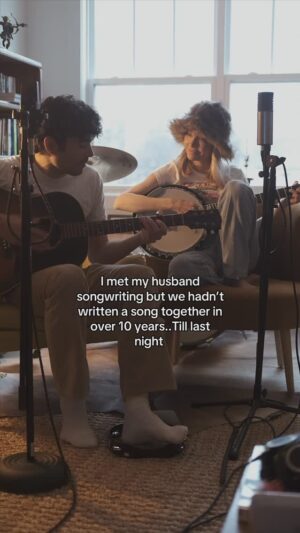 MacKenzie Porter Instagram - We met each other in a songwriting session.. but we hadn’t written a song together in over 10 years… until last night 🪕