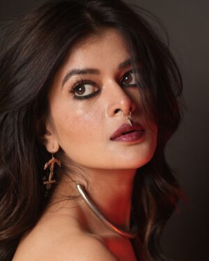 Madhumita Sarcar Instagram - 🍂🍁

@subhadeep.dhar 
@prosen_makeup_designer 
@sara_laskar_