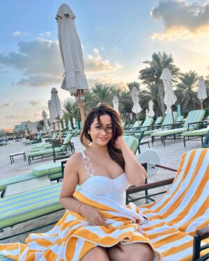 Madhura Naik Instagram - 🫦🌟

Wearing @ladym.in