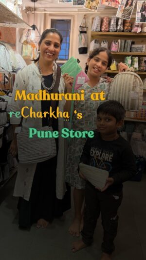 Madhurani Gokhale Instagram - We were all so excited to have popular Marathi actress Madhurani Gokhale-Prabhulkar at reCharkha’s Pune store last week! It was heartening to hear her testimonial and that she wants to introduce her children to this form of Sustainable craft form and learn so much more! 

We appreciate your support and looking forward to a longterm association with you and little Swara! 

#recharkha #recharkha_ecosocial #actress #marathiactress #marathiactors #marathifilm #marathitheatre #marathitv #aaikuthekaykarte #whatshotpune