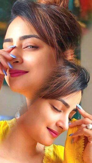 Madirakshi Mundle Instagram - 