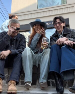 Mae Tan Instagram - In blue and thinking of you 💙👖🏜️🌟
Always fun when old friends and new ones come together. Got the first hand preview of the new @Levis Blue Tab, a collection that focuses on the future of denim, all while focusing on craft, MADE IN JAPAN of course! If you don’t know, I’m a sucker for Japanese brands and craftsmanship! I fell in love all with Levi’s pants over again (still wearing them as we speak)  #FollowTheBlueTab @Levis_Sea 💙