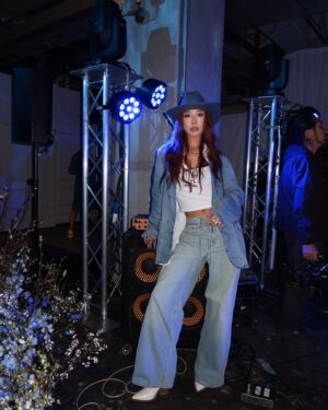 Mae Tan Instagram - In blue and thinking of you 💙👖🏜️🌟
Always fun when old friends and new ones come together. Got the first hand preview of the new @Levis Blue Tab, a collection that focuses on the future of denim, all while focusing on craft, MADE IN JAPAN of course! If you don’t know, I’m a sucker for Japanese brands and craftsmanship! I fell in love all with Levi’s pants over again (still wearing them as we speak)  #FollowTheBlueTab @Levis_Sea 💙