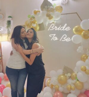 Maera Mishra Instagram - I feel extremely lucky to have friends like family, Thankyou so much guys for making my day soooooo special, i love youuuuuu❤️✨🧿