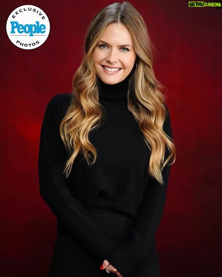 Maggie Lawson - 17.1K Likes - Thank you so much @people, @presleyannphoto for this very fun shoot and @thats4ent for an amazing and festive time at Christmas Con! And shoutout to @breannenyc for the mini *Psych* reunion on stage—it was such a magical time! ✨