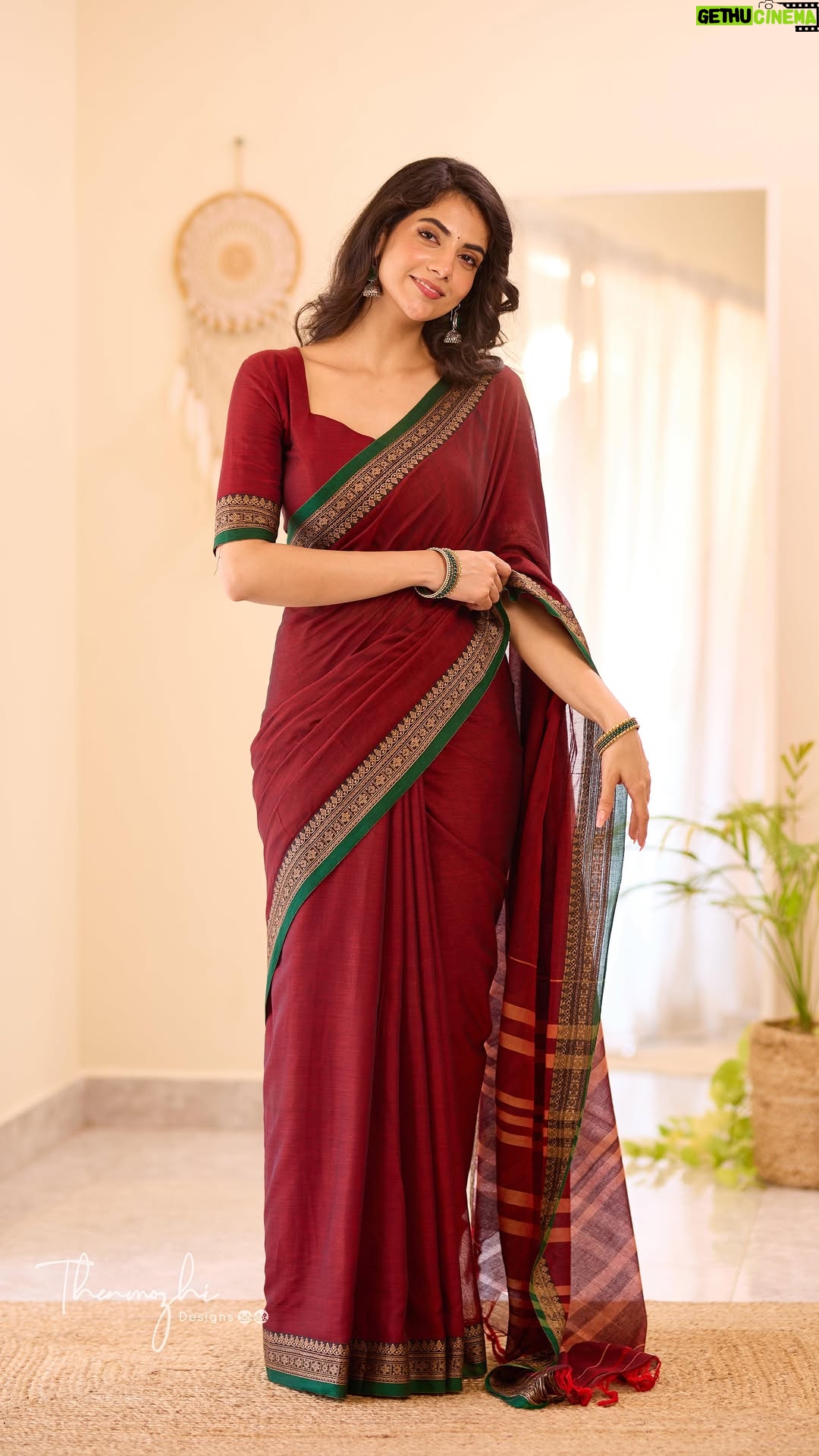 Malina - 17.9K Likes - New Narayanpet cotton sarees & blouse stitching Available Now!
Shop @ www.thenmozhidesigns.com
Jewel @kanakathara_jewellery
#sareeblouse #sari #sarı #thenmozhidesigns #sareelove #weavesofindia #indianfashion #sareelove #chettinadcotton #cottonsaree #sareelover #sari #saree #indianethnicwear #silk #silksaree #sareelovers #sareefashion #sareeblousedesigns #narayanpetsarees
