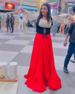 Actress Mannara HD Photos and Wallpapers February 2025