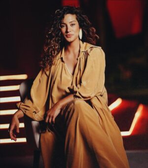 Manon Azem Instagram - 🤌🏼 Juste parcque j’aime cet émoticône et cette robe  @koolchee