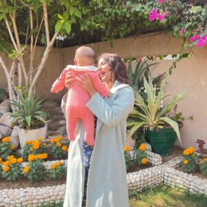 Mariam Ansari Instagram - Mama and baby have been in Pjays all day!
Happy Sunday 👩‍👧