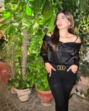 Mariam Ansari Instagram - Been a while 🖤