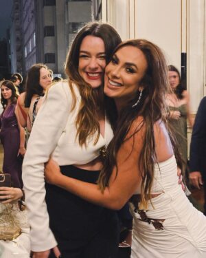 Mariana Molina Instagram - vocês não estão preparados pra essas rainhas!
#belezafatal 
@streammaxbr