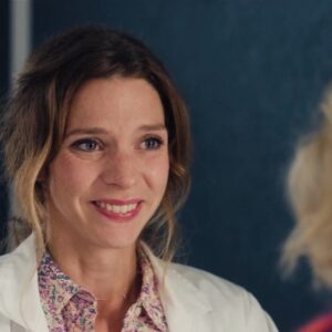 Marie Hennerez Instagram - Débuts d’intrigue autour du cancer dans @pblvofficiel 
Qu’en pensez-vous ?
❤️❤️❤️