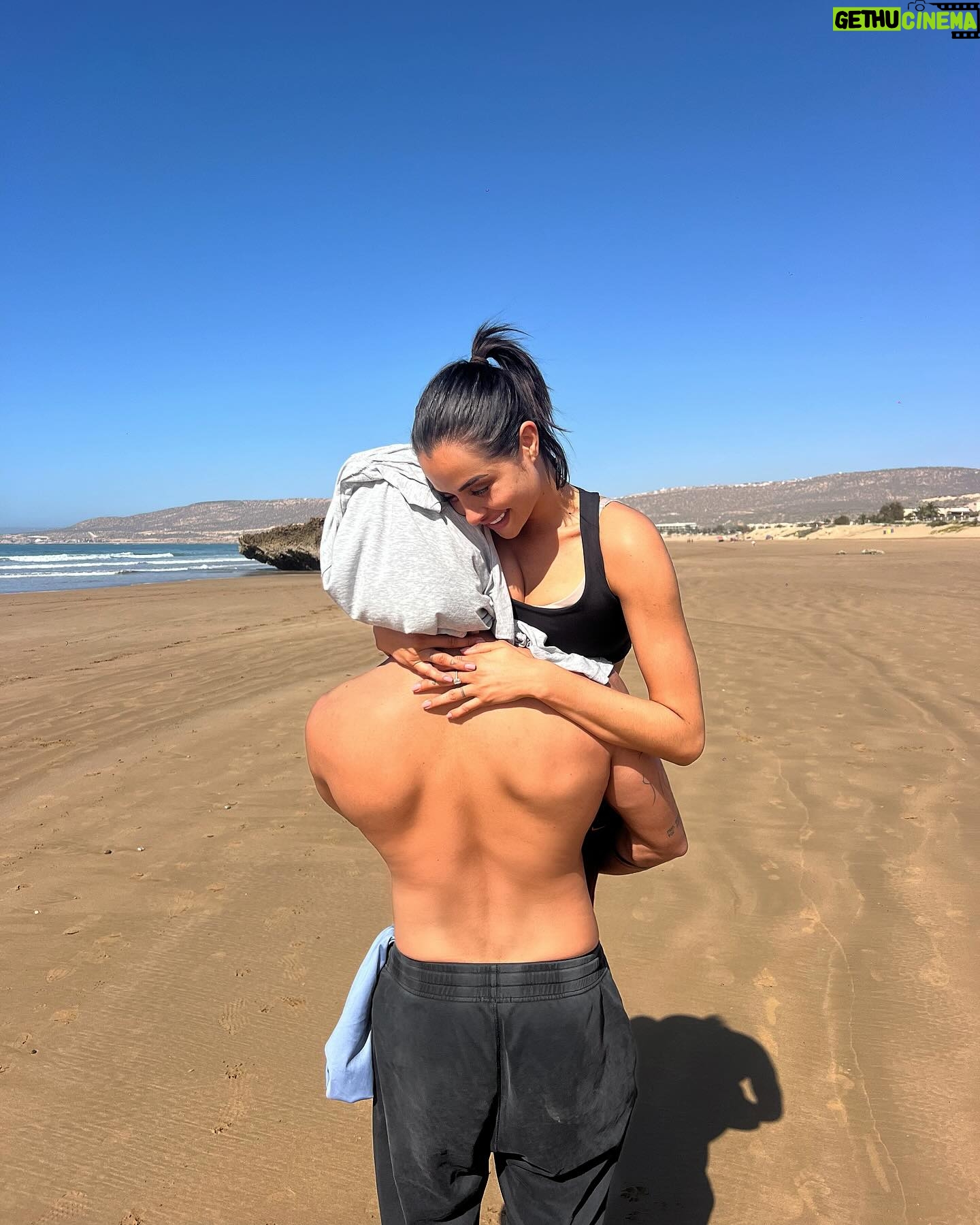 Marine El Himer - 68.4K Likes - Je ne m’attendais pas du tout à toi et en même temps, tu es tout ce que j’attendais.
#photooftheday #love #viral #instagood #instagram #photography