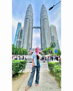 Mashura Basheer Instagram - Standing tall, just like the Petronas Twin Towers. Reaching new heights every day.✨