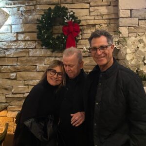 Maureen McCormick Instagram - Wishing you and your loved ones a very Merry Christmas and Happy Holidays❤️ Hoping they are filled with special moments 🌲🙏❤️