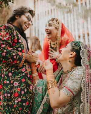 Mawra Hocane Instagram - Mr & Mrs Gilani ♾️🤍 #MawraAmeerHoGayi

📸 @saraidrees_