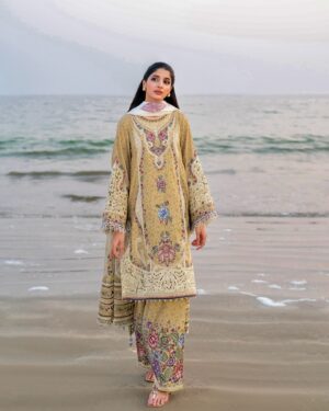 Mawra Hocane Instagram - Twirling to my own tunes always.. 💃🏻🤍✨✨ @jazminonline Eid drops are FABULOUS 🔜
Going live Tomorrow!!!!