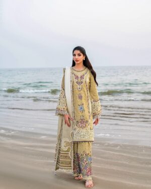 Mawra Hocane Instagram - Twirling to my own tunes always.. 💃🏻🤍✨✨ @jazminonline Eid drops are FABULOUS 🔜
Going live Tomorrow!!!!