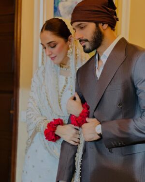 Maya Ali Instagram - Every journey has to end, but I believe every ending leads to a new beginning! ✨ #SunnMereDil has been a special chapter in my life, and working with such incredible people was an absolute pleasure. 🫶

@haseeb_hasanofficial working with you again after so long was nothing short of amazing. Your passion, vision, and dedication brought Sadaf to life in a way that wasn’t easy, but you made it seamless. You did a fantabulous job with the whole team, and I couldn’t be prouder! 🫰🏻

Wajju @wahaj.official mere dost, we may not have shared much screen time, but I witnessed a stronger and better version of you. App ki ankhein bolti hain and trust me, Bilal Abdullah couldn’t have been played better by anyone else! 🫶

@hiramaniofficial my Heer, your kindness towards everyone made me your fan for life! You’re a beautiful person inside and out! 💕

@amarkhanlove your dialogue delivery and expressions were beyond amazing. Kamal karti hain app! 🫰🏻

@shahvirkadwani mere bhai, you hold a special place in my heart 💖. Your hard work and dedication made every scene shine, hamesha khush raho hero! 🤗
 
@ttayyab_shah app k frames ki kya he baat karun, every frame of yours is magic and it was a treat to watch on screen! 

A huge thank you to the entire team & crew for making this journey beautiful. ✨✨

@makeupby_yash.12 thank you for Sadaf’s gorgeous looks and for pampering Maya with so much love! 🤗

@abdullah.kadwani and @asadaqureshi, what an experience it was working under your production! You both are incredible souls, and I thoroughly enjoyed this journey. 😊

Lastly, every project has its own story, and this one was filled with sweat, hard work, and passion from each one of us. We gave it our best to entertain you all. Thank you for your love and even bigger thanks to those who shared constructive criticism, it only helps us grow. 🫰🏻

Jab end theek ho jaaye to sab theek hai!
Kaha suna maaf dosto!
Miltey hain break ke baad! ❤️