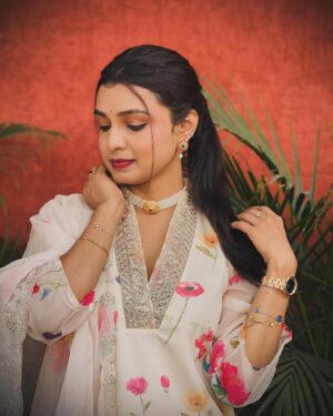 Mayuri Deshmukh Instagram - 💕💕💕💕💕💕
Neckpeice @gargibypng 💕 
HMU @vaishali_makeover____ 💕