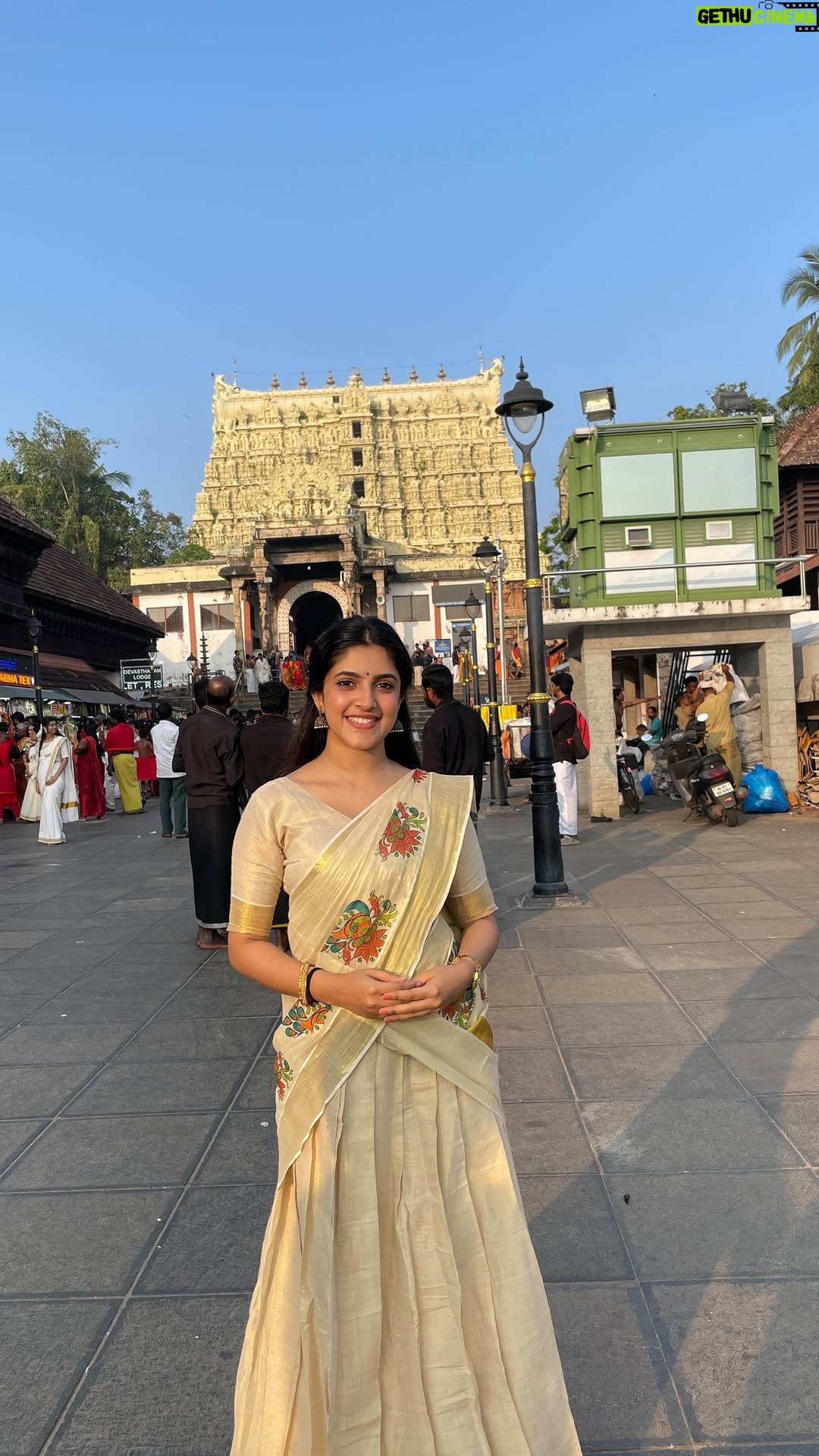 Meenakshi Dinesh - 144.7K Likes - ✨
@_sree_ranjana
#padmanabhaswamytemple #trivandrum #temple #peaceofmind #trivandrumdiaries #blessed #instagood #instareels #kerala