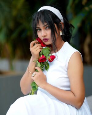Meera Joshi Instagram - 🤍
...
Makeup: @rebeca_makeup_studio562
...
Photographer: @rb_photo_film
...
#whitedress #roses #dress #hairband #hairbands  #highfashion #hairstyle #gowns #partydresses #partywears #villain #glamour #rose #fashionwear #ootd #photooftheday #pune #meerajoshi #white #fashion #fashionblogger #influencer #meerajoshi #rose