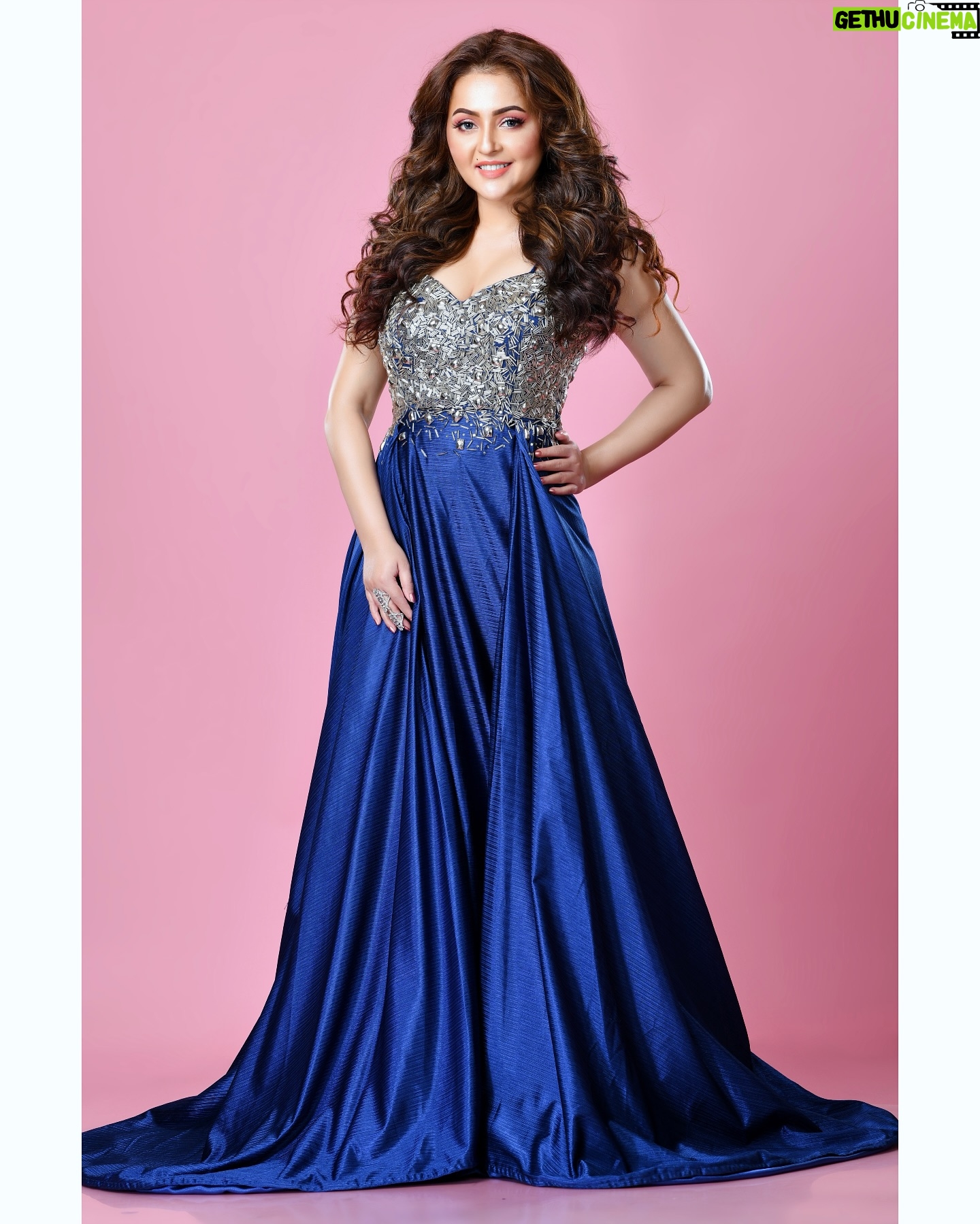 Megha Ghosh - 8.3K Likes - 𝗦𝘁𝗼𝗽 & 𝗦𝘁𝗮𝗿𝗲 💎
𝗣𝗹𝗲𝗮𝘀𝗲 𝗪𝗮𝘁𝗰𝗵 𝗠𝘆 𝗦𝗼𝗻𝗴, 𝗟𝗶𝗻𝗸 𝗶𝗻 𝗕𝗶𝗼🔥🔥
🌸🌼🌸🌼𝗠𝗶𝘀𝘀 𝗬𝗼𝘂 𝗣𝗮𝗽𝗮🌼🌸🌼🌸😞💔
✵
✵
✵
✵
✵
✵
✵
#odisha #odisha_igers #odishagram #kolkatareels #kolkatareels❤️❤️❤️ #kolkataphotography #kolkatafashionblogger #kolkatamodel #kolkatablogger #kolkatabloggerstyle😍❤️ #bengali #bengalifood #bengalicuisine #bengalifoodblogger #kolkatasutra #kolkatadiaries #MeghaGhosh ❤️🔥