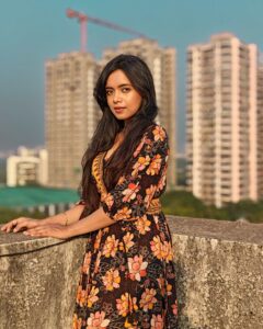 Actress Megha Ray HD Photos and Wallpapers December 2024