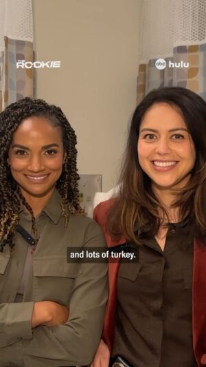 Mekia Cox Instagram - HAPPY THANKSGIVING!!!!🍁🦃🍽 
#therookie @therookieabc