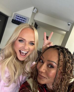 Mel B Instagram - Korea you have my hearttt  we had SOO much fun and cant wait for you to see what we have coming....

1. Me and Bunton in our favrouitw clothes
2. Looking for some local food
3. When we couldnt decide what to order so we trying everything
4. The palace!
5. The best tea experiencw I ever had
6. Filming something…
7. Laughing away always with you Bunton
8. The videos I send after a long dayyyy ahahahh
9. Best trip with my best mate @emmaleebunton
