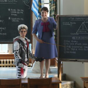 Melanie Paxson Instagram - Throwing it back to the Disney descendants days… the good old days! ✨‼️ if you haven’t yet - stream @disneydescendants on @disneyplus now! 
.
.
.
#disneydescendants #disneyplus #disney #descendant #movie #series #movieseries #stream #fairygodmother #melaniepaxson #paxson #actress