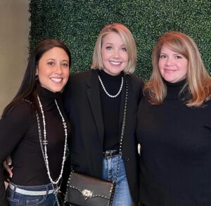 Melody Thomas Scott Instagram - A brunette, a blonde and a redhead got together for brunch at @fslosangeles. #BlackTurtlenecksBrunchBunch #GoodGalTimes @mandydenaux @claudb4177