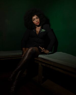 Mica Paris Instagram - Here’s to an awesome 2025 🎉 Onwards and upwards people 💪🏾💃🏿🤩❤️

📸 @claire_judge_