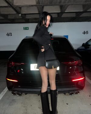 Milena Smit Instagram - 🖤