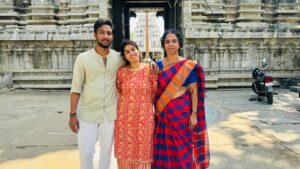 Mithra Kasthurirangan Instagram - Those two pillars of my life ❤️❤️ PC: @satzbuddy