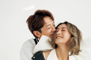 Miyū Ikeda Instagram - ．
あっとゆーまに1月ももうすぐ終わり〜
てことはsweet 2月号ももうすぐでみれなくなっちゃうよ〜

巻頭ページでは夫婦ページも用意してもらって
増刊号の表紙も2人でやらせてもらってるよ🫂💍🤍
まだの人は急げ〜