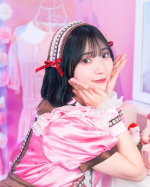 Moe Toyota Instagram - 🩷🎀

@cafebar_palette
さんの新衣装のモデルを務めさせて
頂きました🎀💞

衣装デザイナー：成田あやのさん　
@nrtayn_95 

アザーカットだよ〜😚✨
可愛い衣装着られてテンション
上がりました💞

是非チェックしてね🎀🎀

⋈・。・。⋈・。・。⋈・。・。⋈