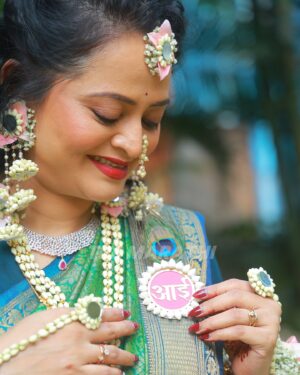 Monika Dabade Instagram - ठरलं तर मग मालिकेच्या सेटवर पार पडलं मोनिकाचं डोहाळे जेवण😍❤️

#tharlatarmag #monikadabade #dohalejevan #trpmarathi