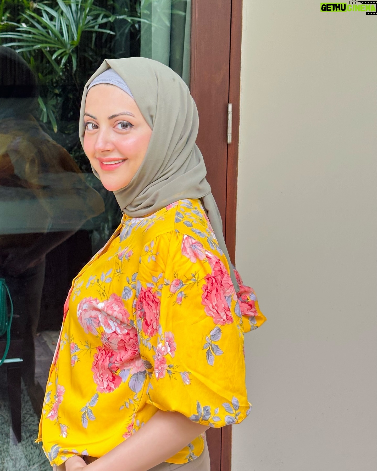 Moomal Khalid - 6.8K Likes - 🌻