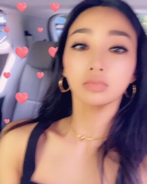 Moon Ga-bi Instagram - 사진 그만찍고 촬영하러 가자 갑이야 🤓