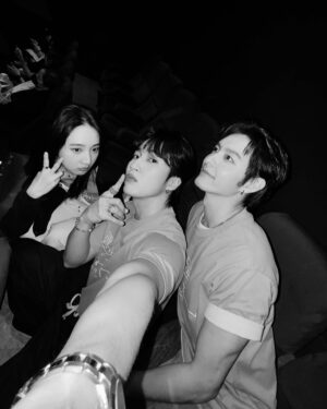 Moon Lee Instagram - 猝不及防的一些回憶
這個夏天不小心，愛你很久很久🍋🍀