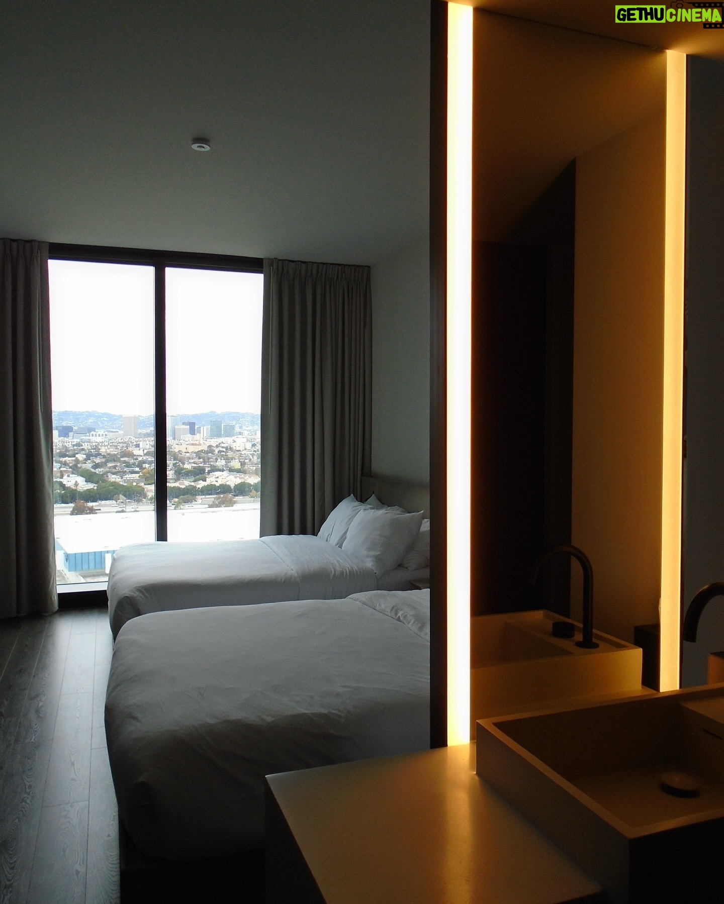 Morgan Lily - 3.3K Likes - Thank you for having us for the lovely stay @moxy_ac_losangeles <3 #ad