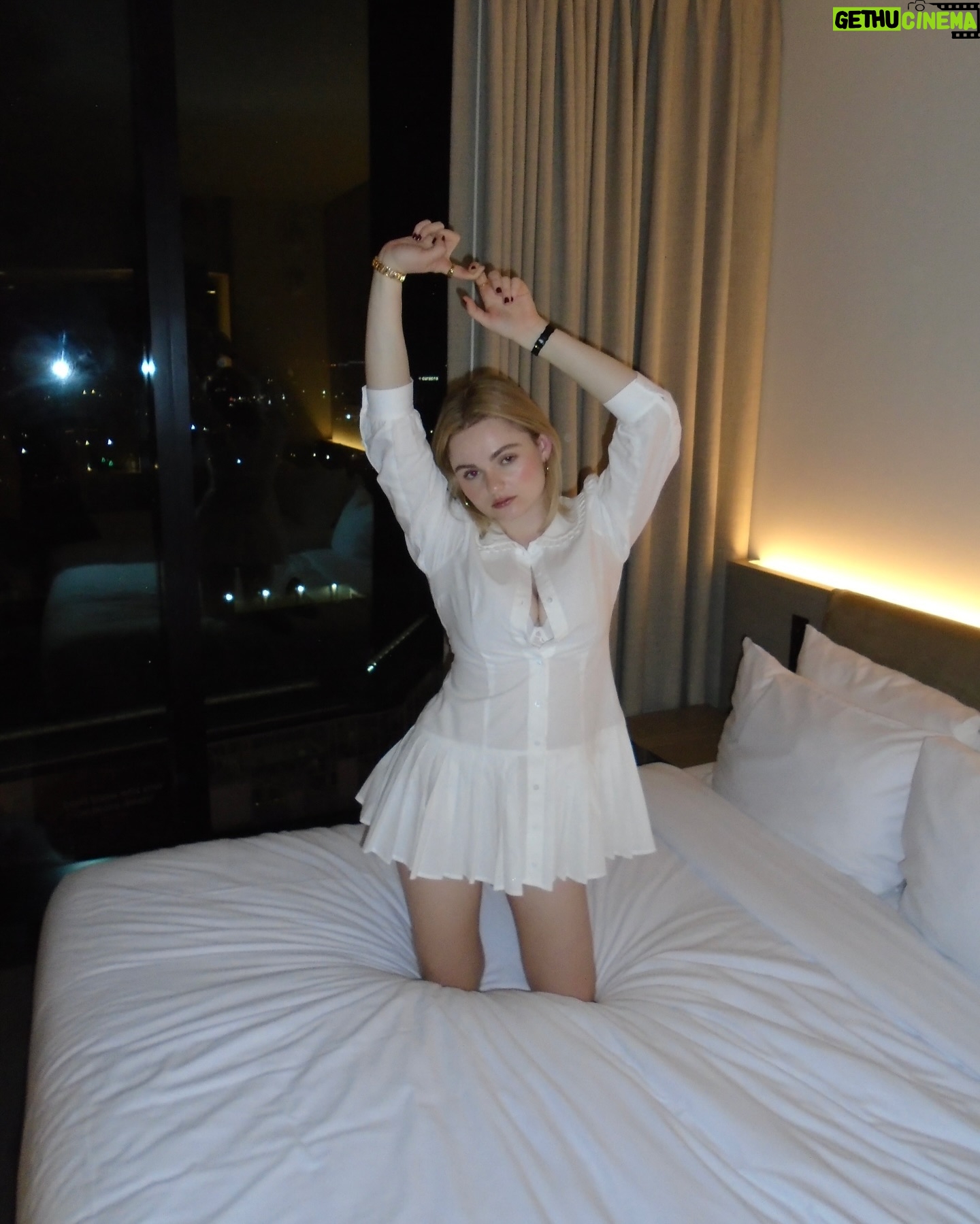 Morgan Lily - 3.3K Likes - Thank you for having us for the lovely stay @moxy_ac_losangeles <3 #ad