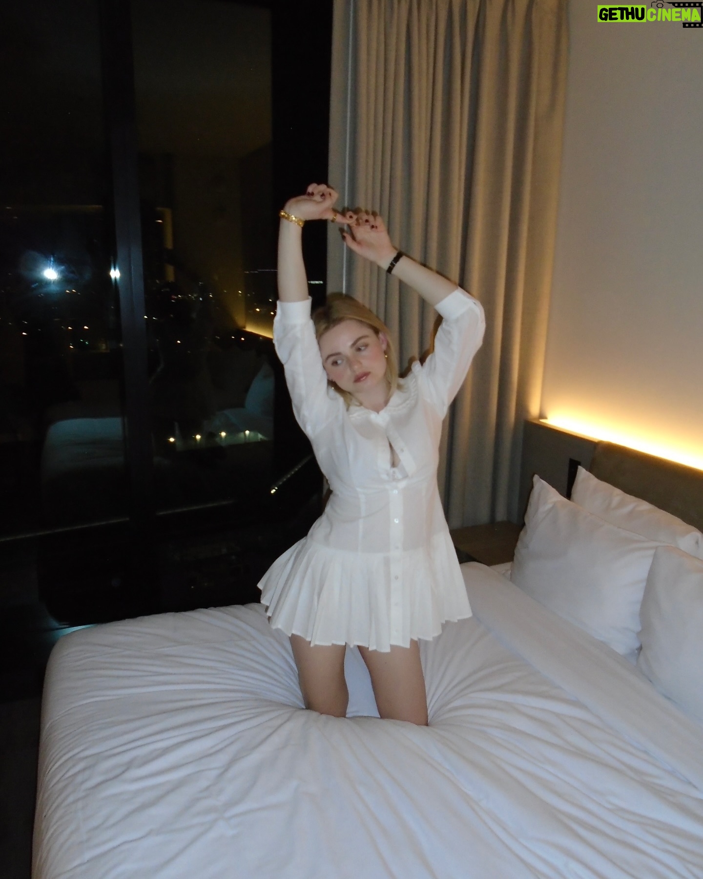 Morgan Lily - 3.3K Likes - Thank you for having us for the lovely stay @moxy_ac_losangeles <3 #ad