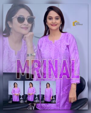 Mrinal Kulkarni Instagram - Celebrity shoot @mrinalmrinal2 
#actress #famouscelebrity #marathi #hindhi #bollywood #serial #sonpari 
New movie @Gulabi
Special thanks to @abhyangh_official @sapnakakade @sayogentertainment