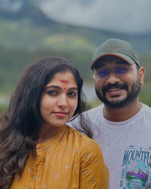 Muktha Instagram - I love you endlessly❤️ Happy Valentine’s Day My love 
@rinkutomy 🫂❤️❤️❤️

Click 📸 @kanmanikiara 

#valentines #my #hubby #marriage #rinkutomy #muktha #lovequotes #valentine #love #valentinesday #valentines #valentineday #valentinegift #gift #happyvalentinesday #kadovalentine #valentinesdaygift #valentinesgift